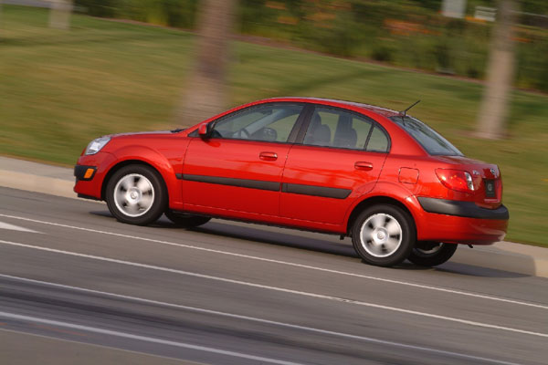 2009-kia-rio-sedan