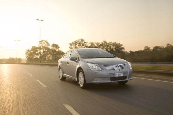 2009-toyota-avensis