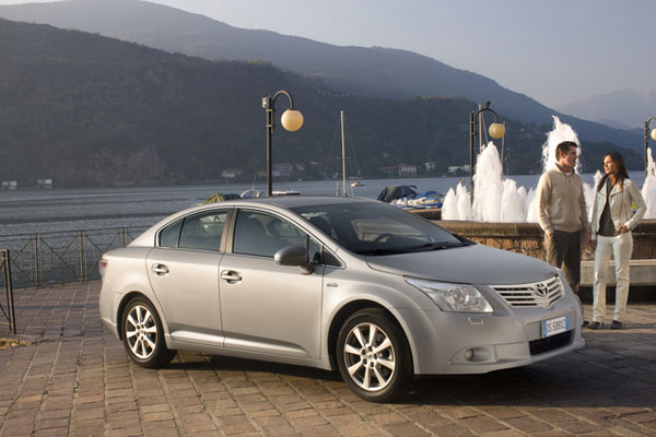 2009-toyota-avensis