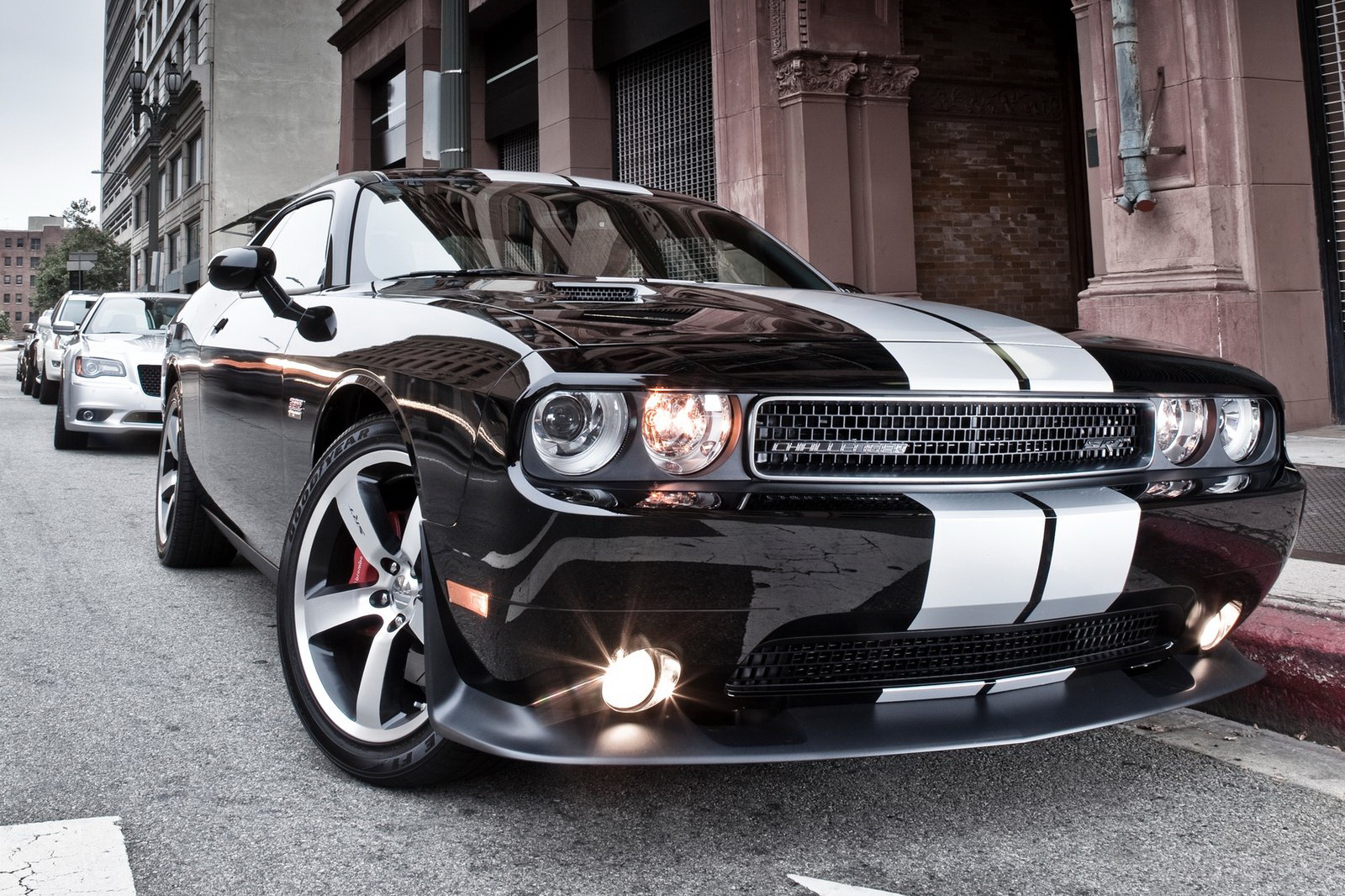 dodge-challenger-srt8-392