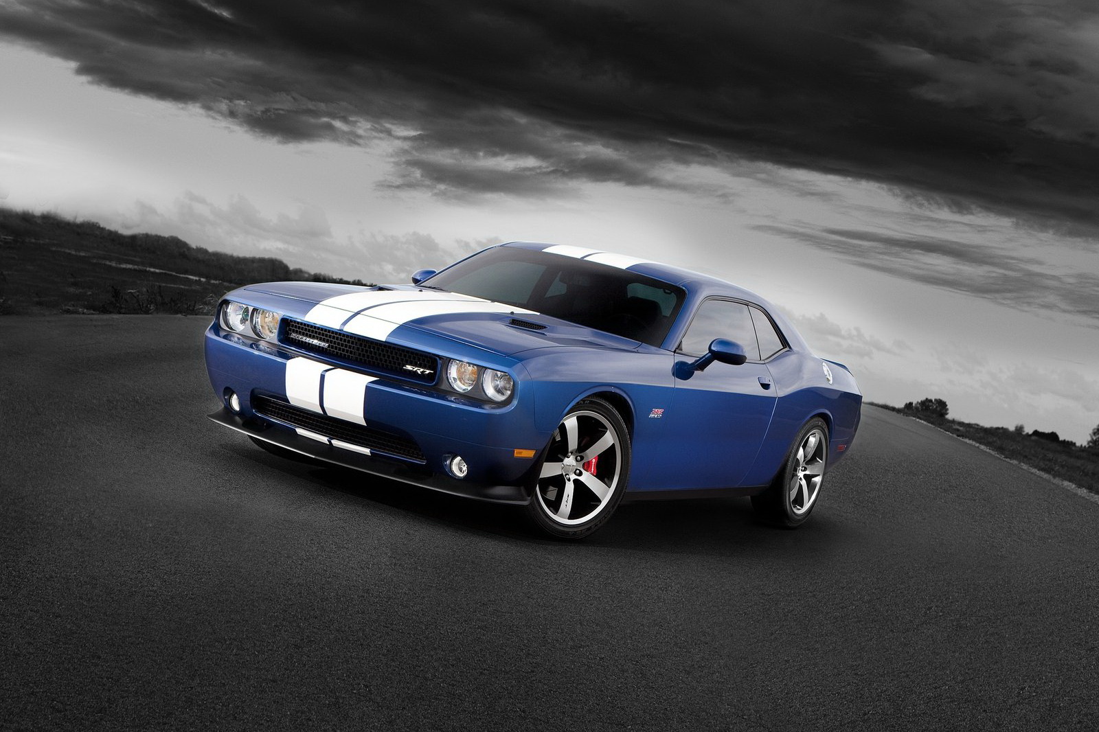 dodge-challenger-srt8-392