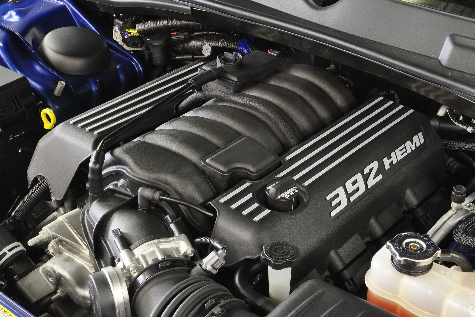 dodge-challenger-srt8-392