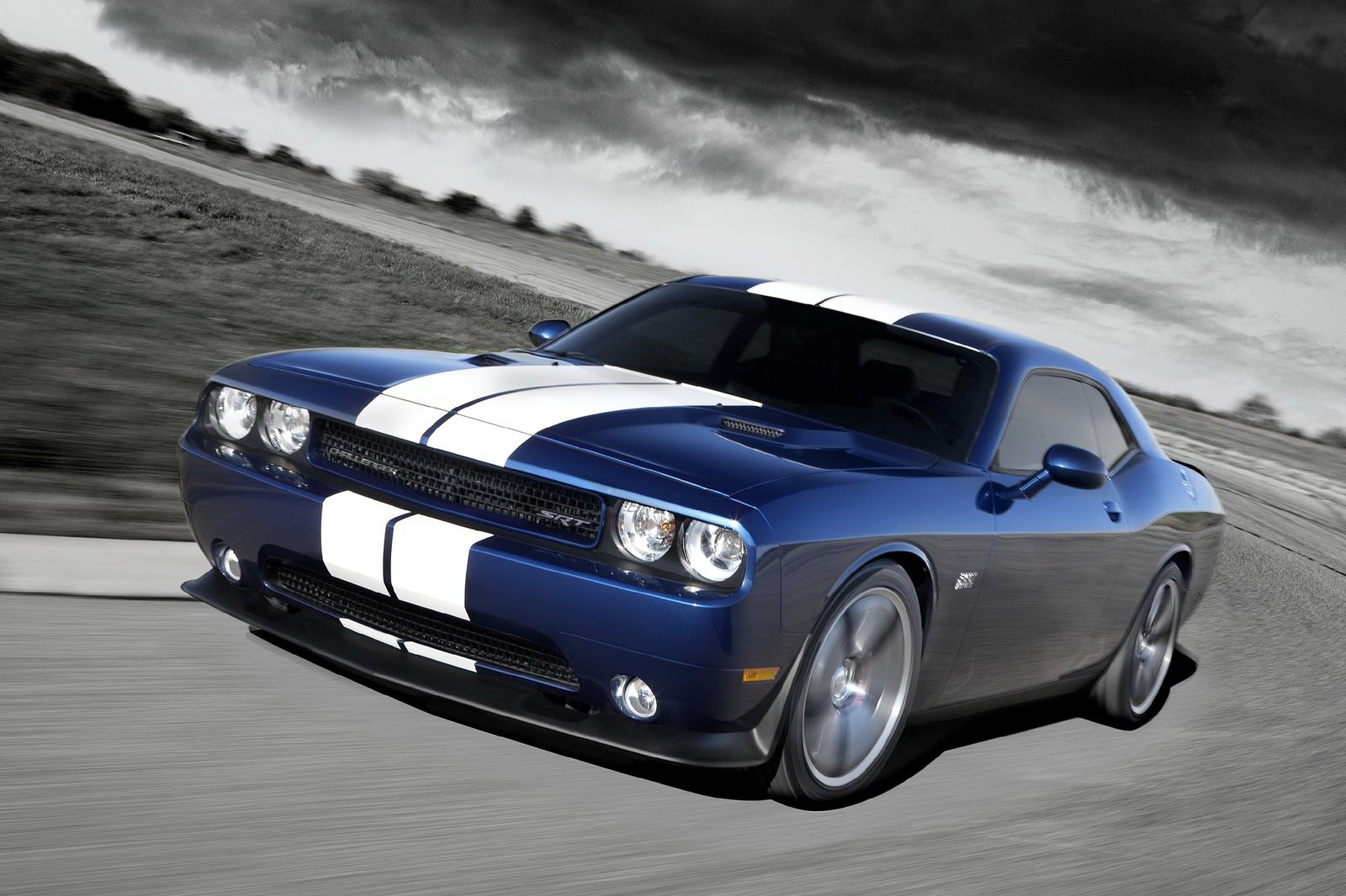 dodge-challenger-srt8-392