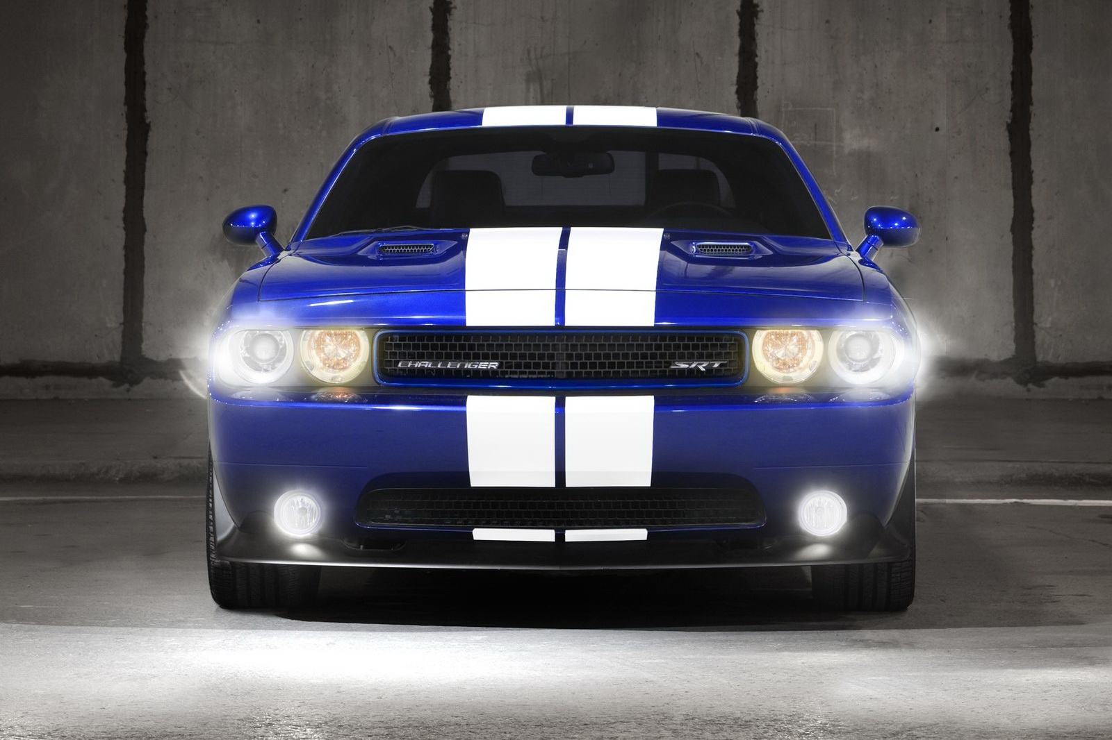 dodge-challenger-srt8-392