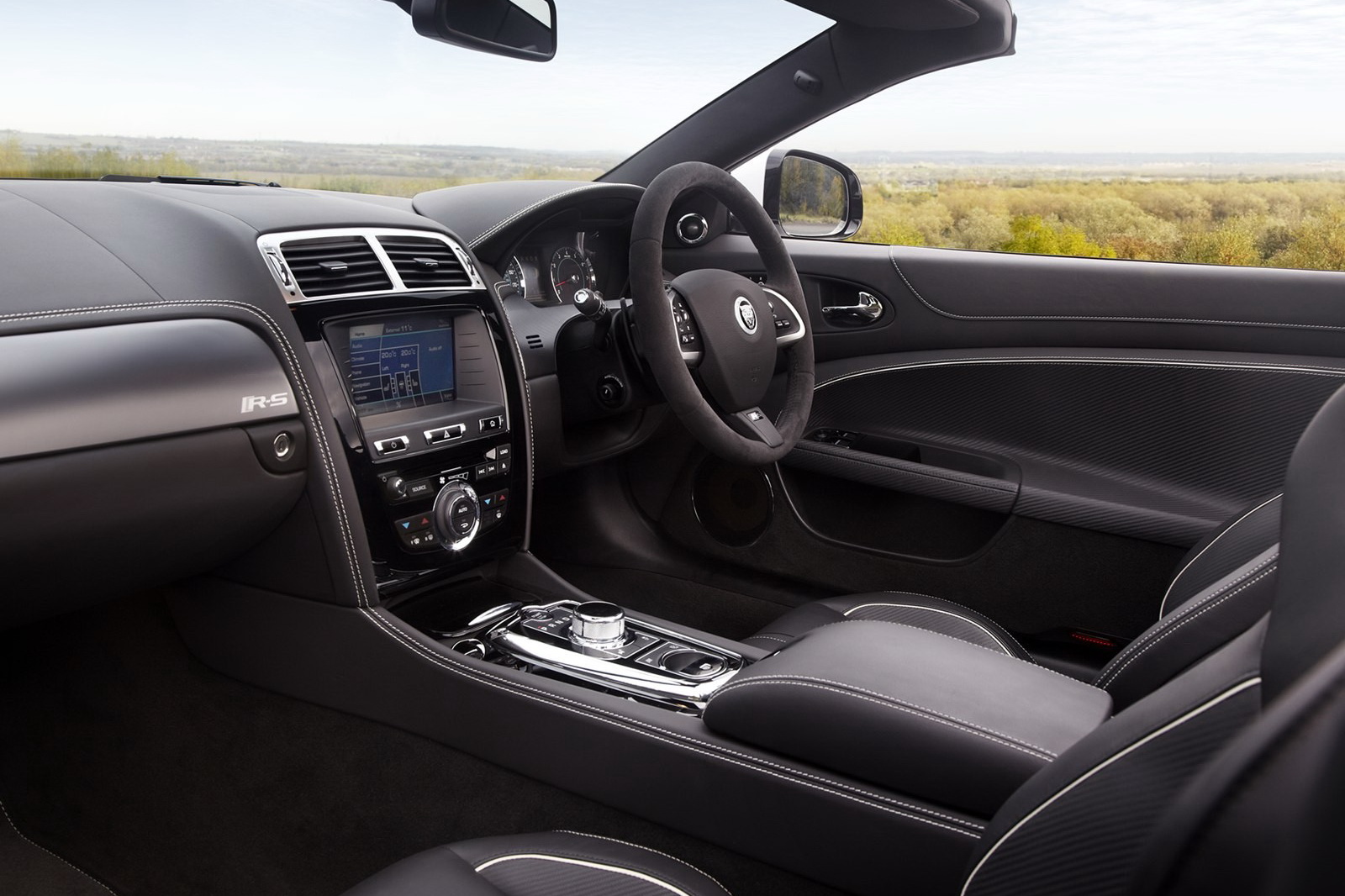 jaguar-xkr-s-convertible-galerija