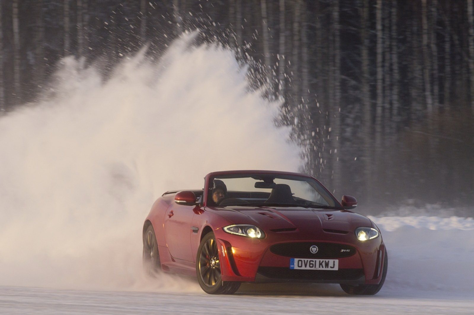 jaguar-xkr-s-convertible-galerija