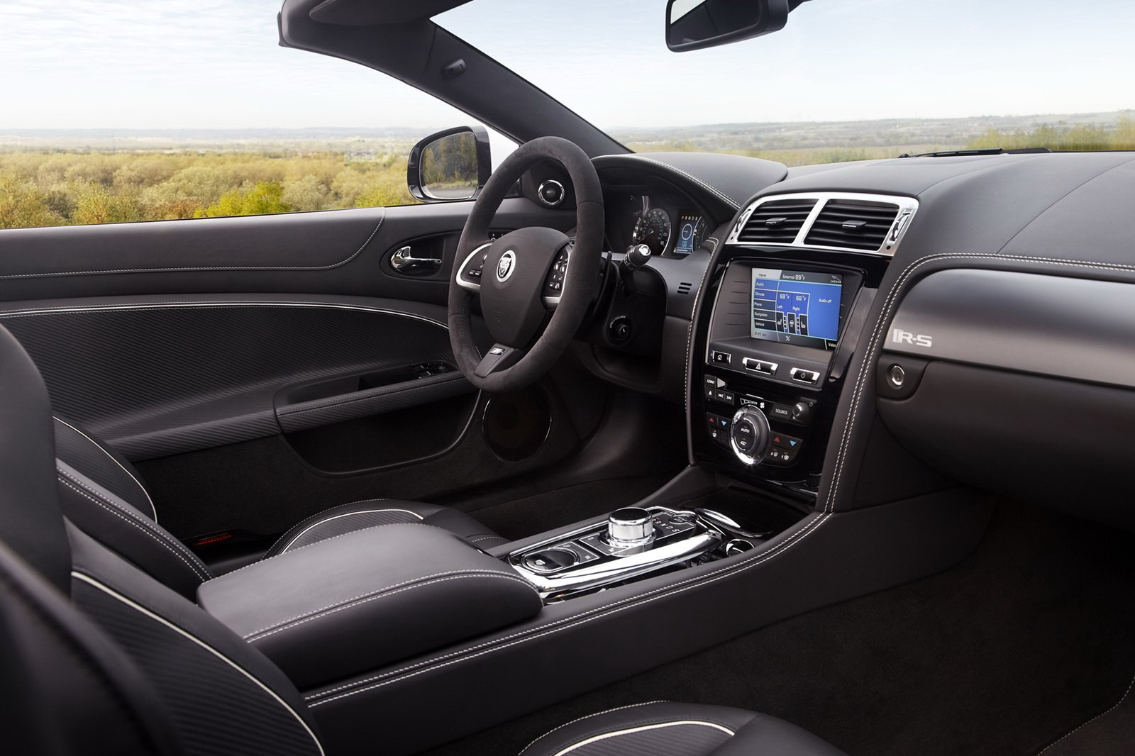 jaguar-xkr-s-convertible-galerija
