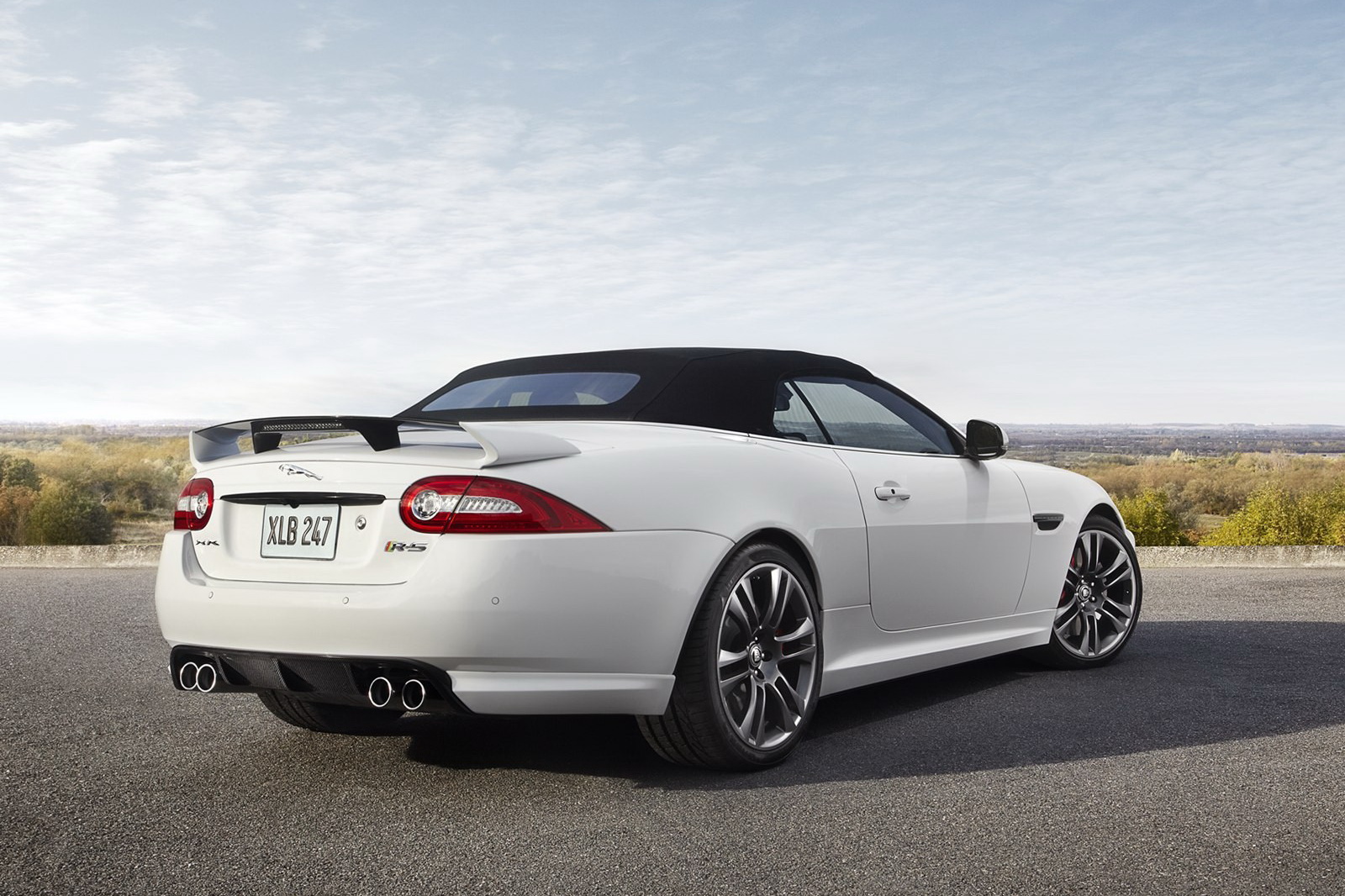 jaguar-xkr-s-convertible-galerija