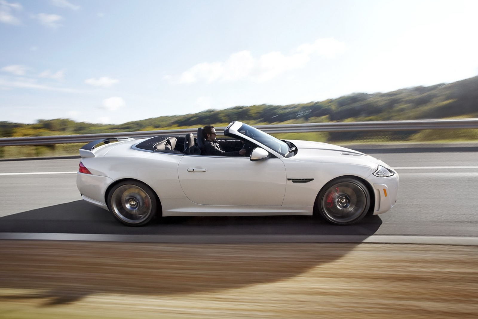 jaguar-xkr-s-convertible-galerija