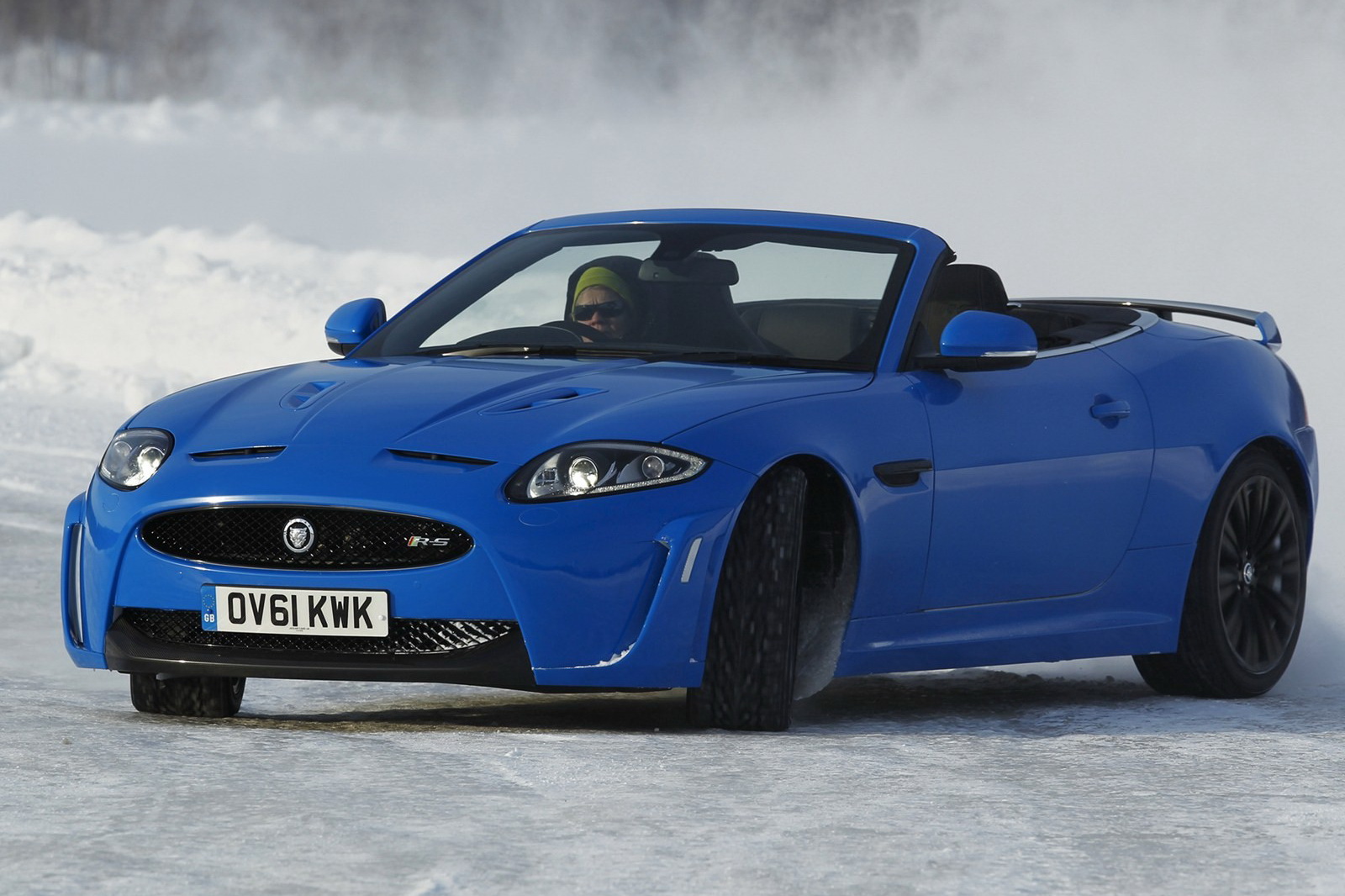 jaguar-xkr-s-convertible-galerija