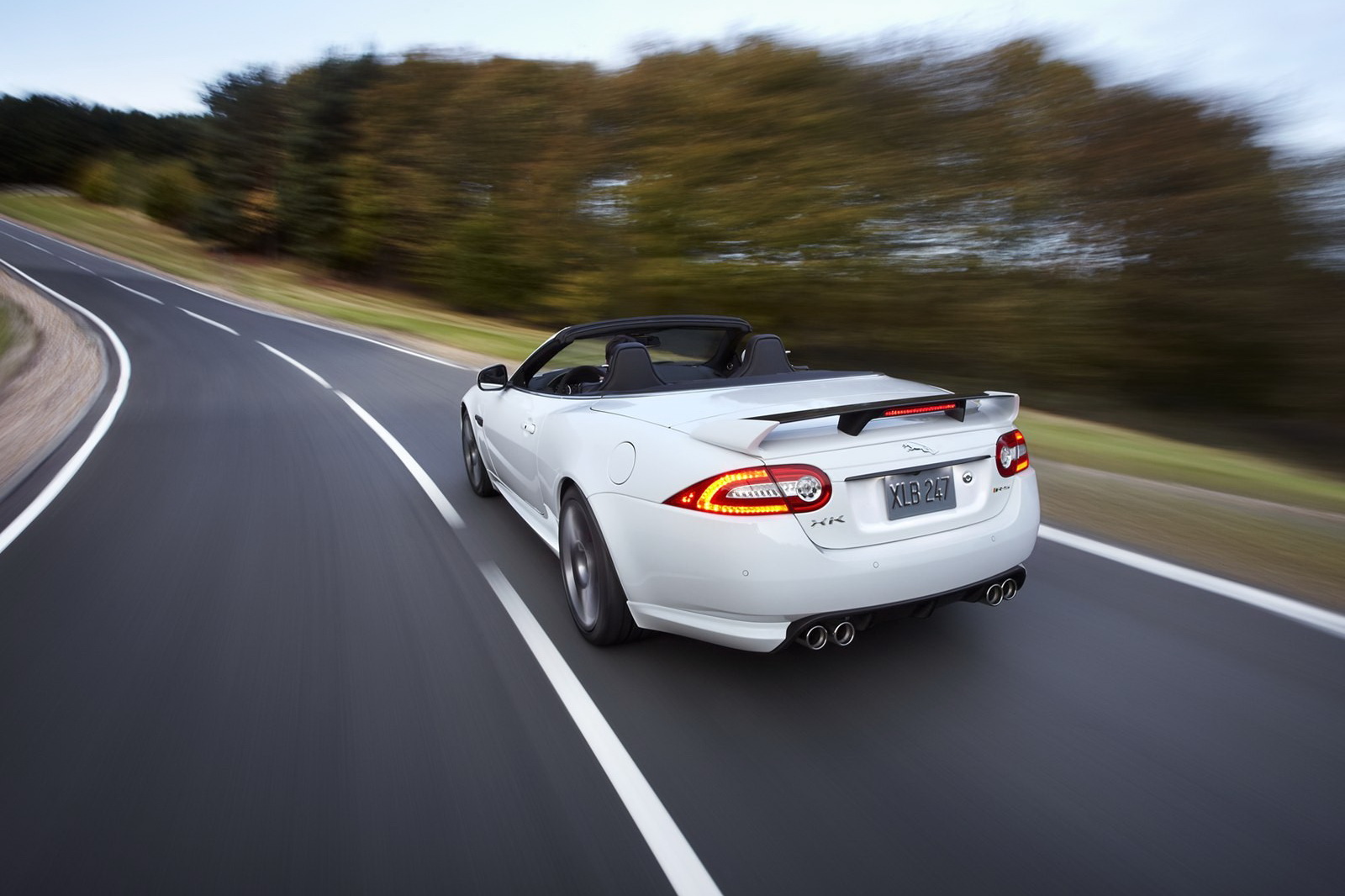 jaguar-xkr-s-convertible-galerija