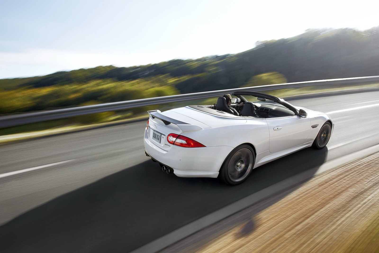 jaguar-xkr-s-convertible-galerija