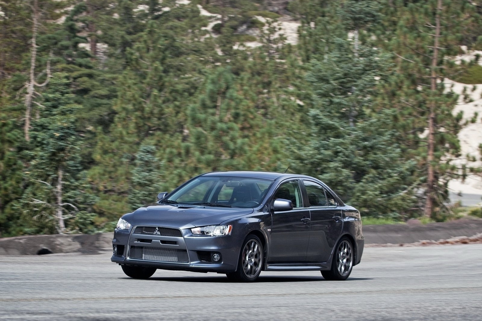 mitsubishi-lancer-evolution-mr