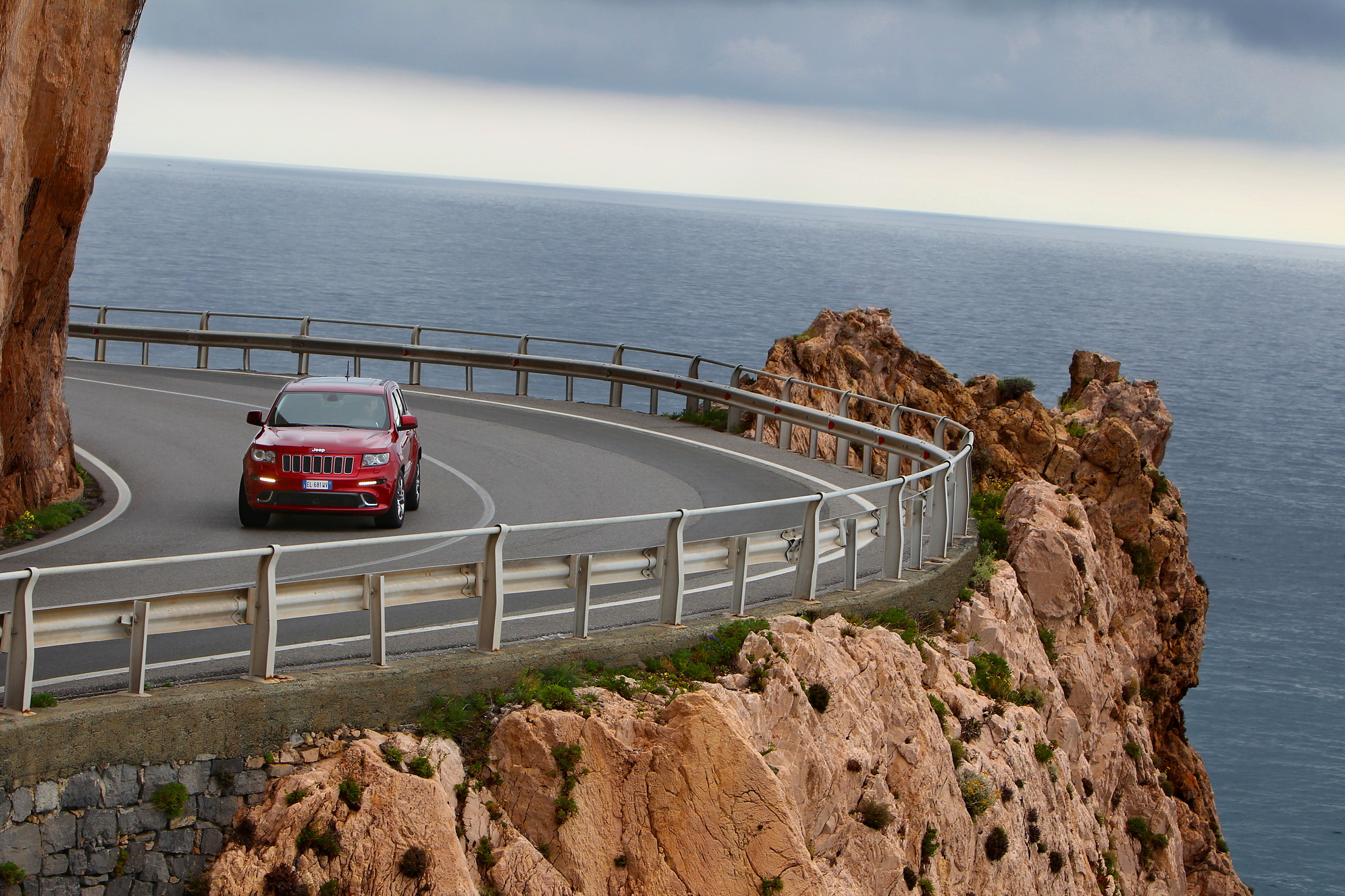 jeep-grand-cherokee-srt8-galerija