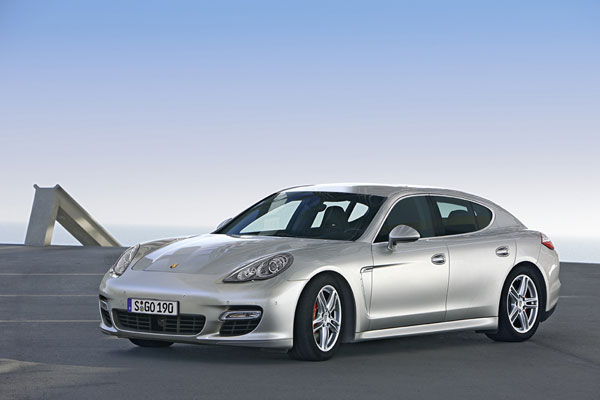 2009-porsche-panamera-turbo