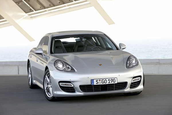 2009-porsche-panamera-turbo