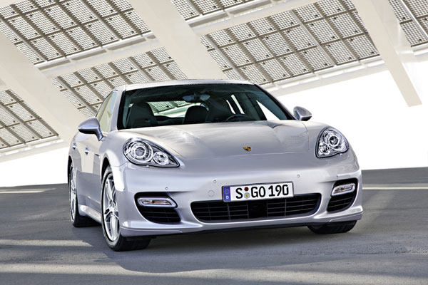 2009-porsche-panamera-turbo