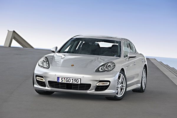 2009-porsche-panamera-turbo