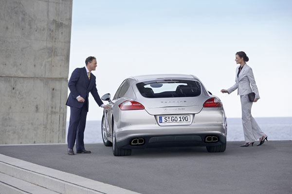 2009-porsche-panamera-turbo