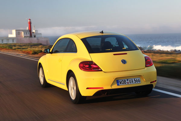 2011-volkswagen-beetle