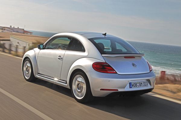 2011-volkswagen-beetle