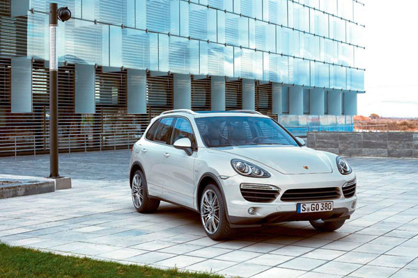 2010-porsche-cayenne-s-hybrid