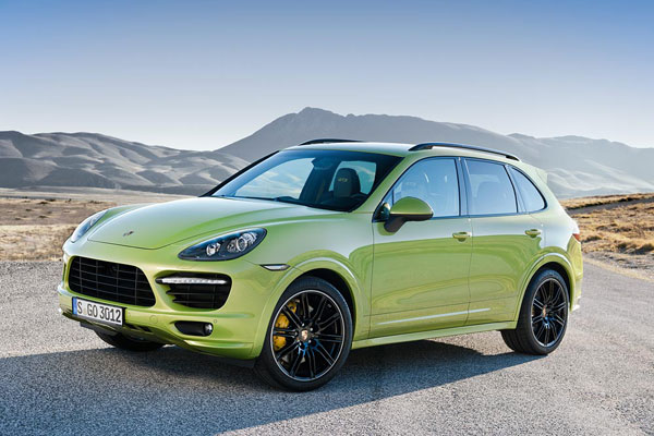 2012-porsche-cayenne-gts