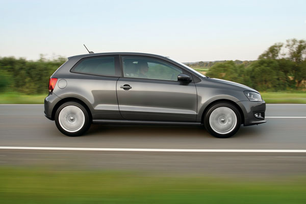 2009-volkswagen-polo-3-vrata