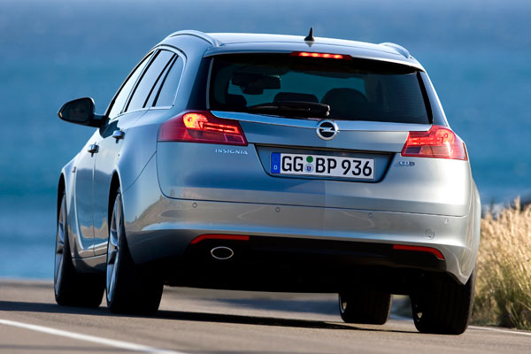 2009-opel-insignia-sports-tourer