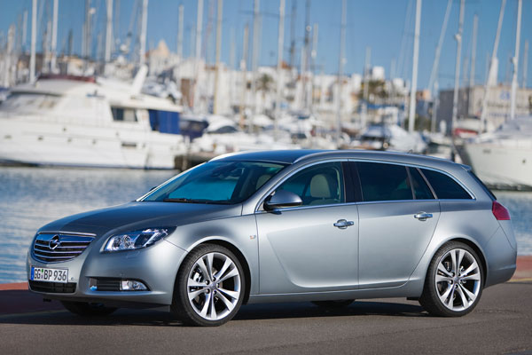 2009-opel-insignia-sports-tourer