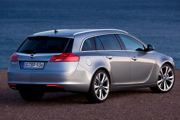 2009-opel-insignia-sports-tourer