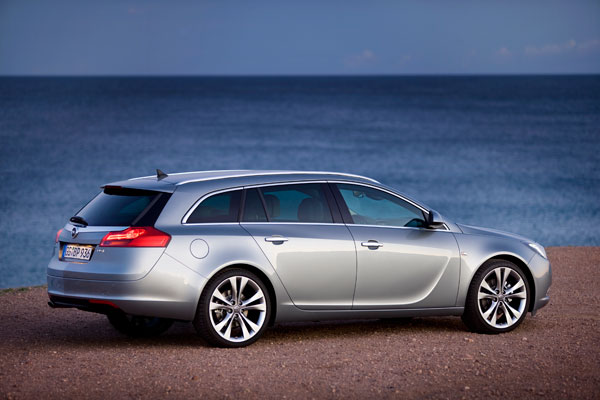 2009-opel-insignia-sports-tourer