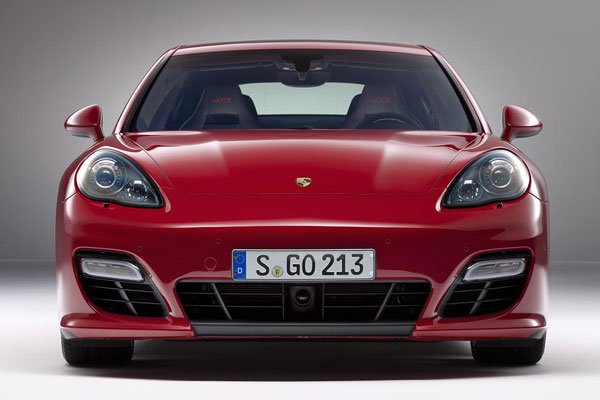 2011-porsche-panamera-gts