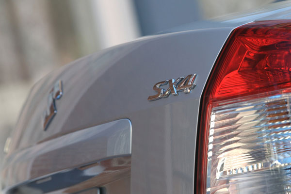 2006-suzuki-sx4-sedan