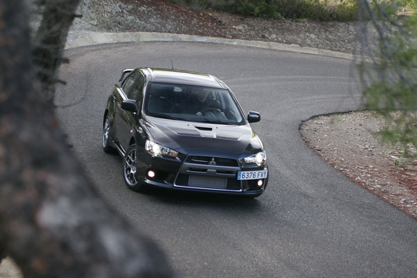 2008-mitsubishi-lancer-evolution