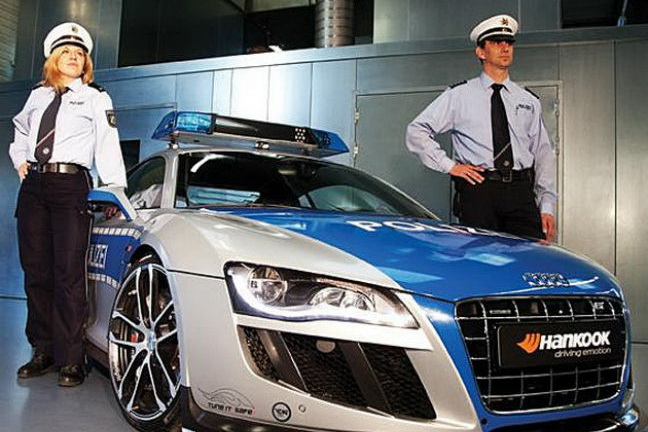 Sta-vozi-policija-u-svetu