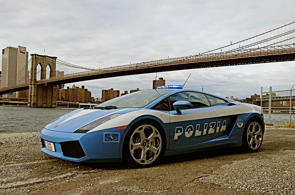 Sta-vozi-policija-u-svetu