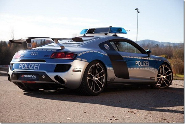 Sta-vozi-policija-u-svetu