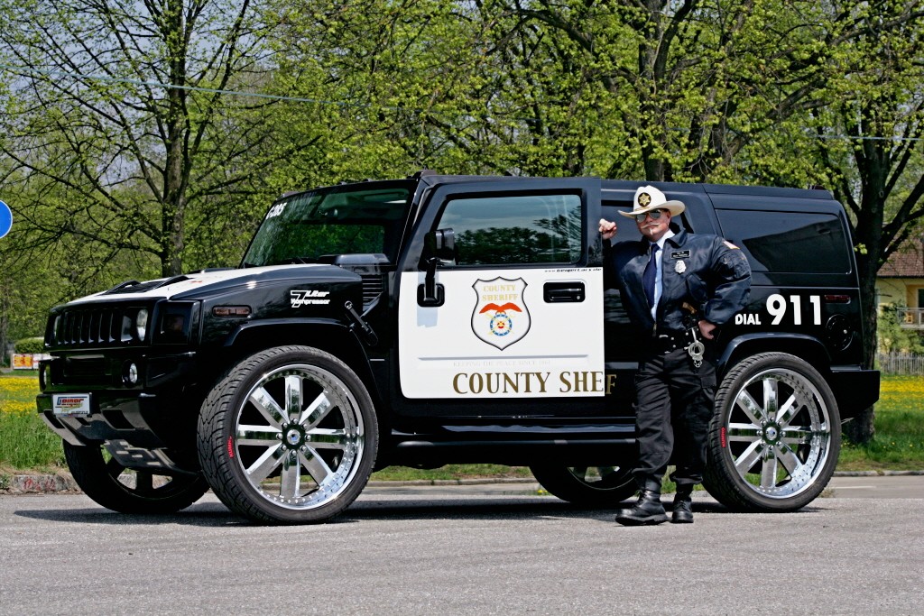 Sta-vozi-policija-u-svetu