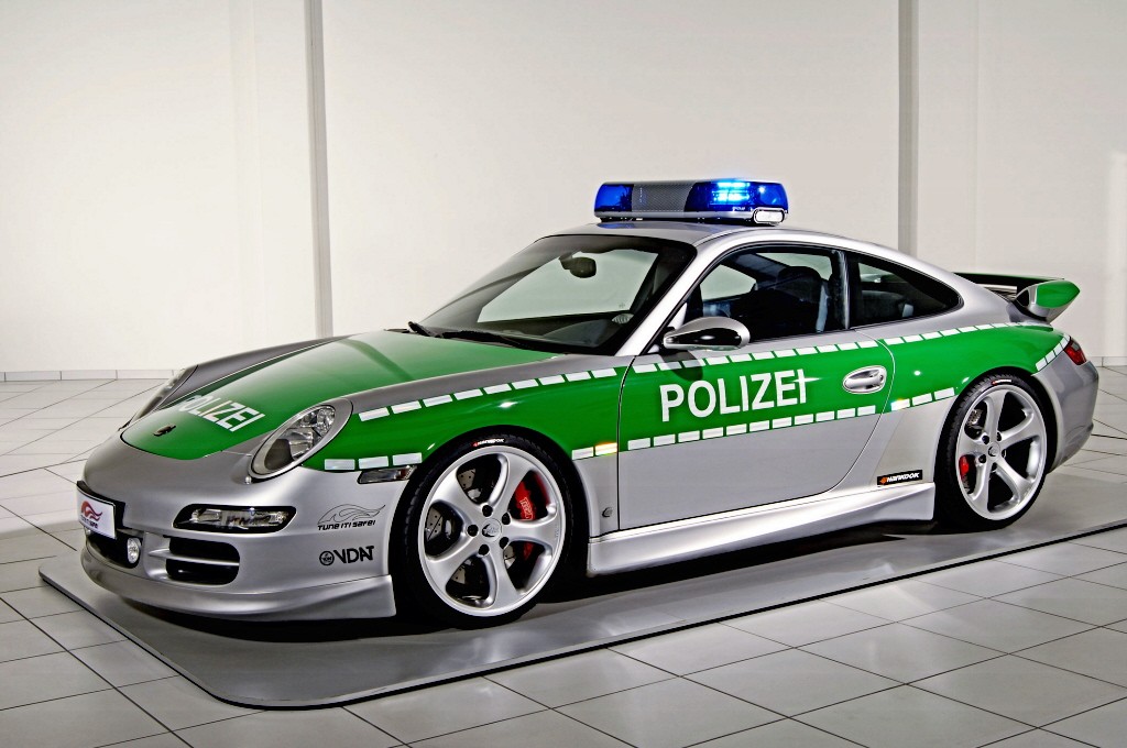 Sta-vozi-policija-u-svetu