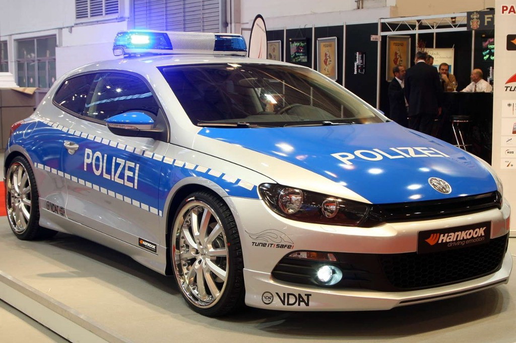 Sta-vozi-policija-u-svetu