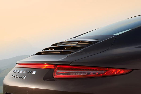 2012-porsche-911-carrera-4s