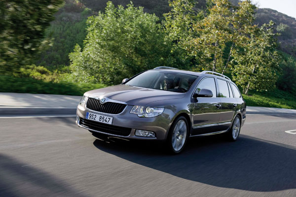 2009-skoda-superb-combi