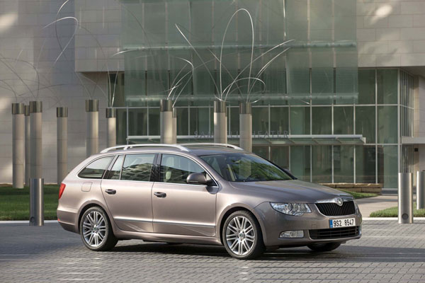 2009-skoda-superb-combi