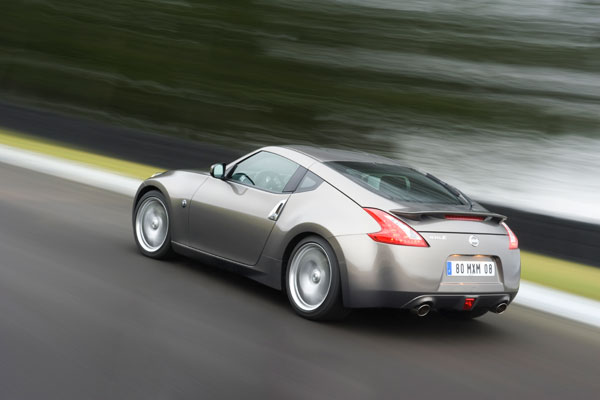 2009-nissan-370z