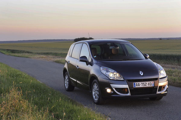 2009-renault-scenic