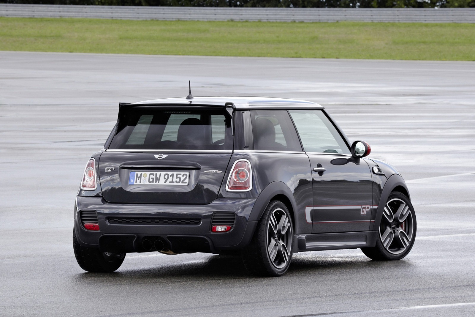 mini-john-cooper-works-gp-galerija