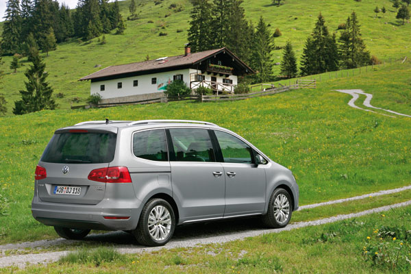 2010-volkswagen-sharan