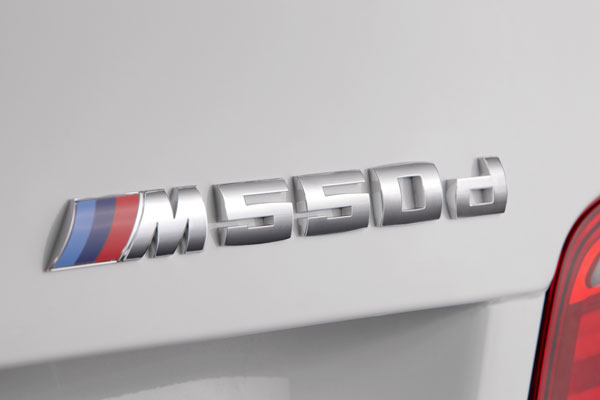 2012-bmw-m550d-touring