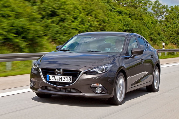 2014-mazda-3-40-fotografija